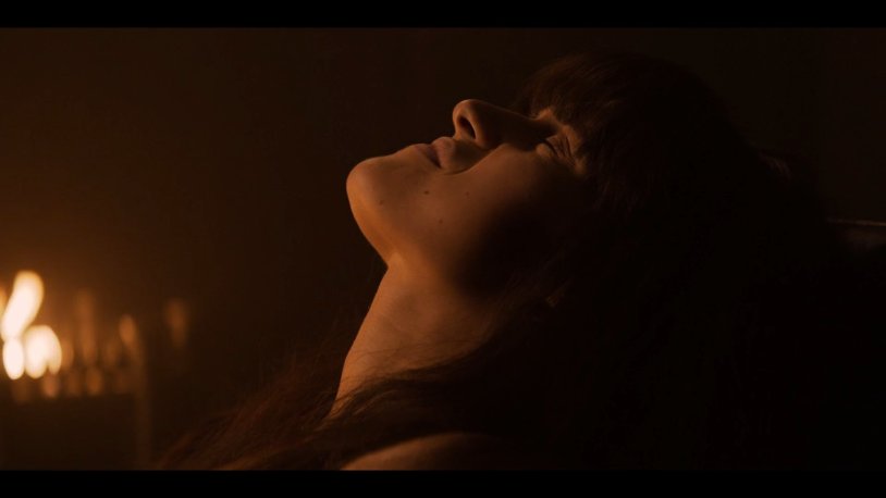 Anya Chalotra bed scenes