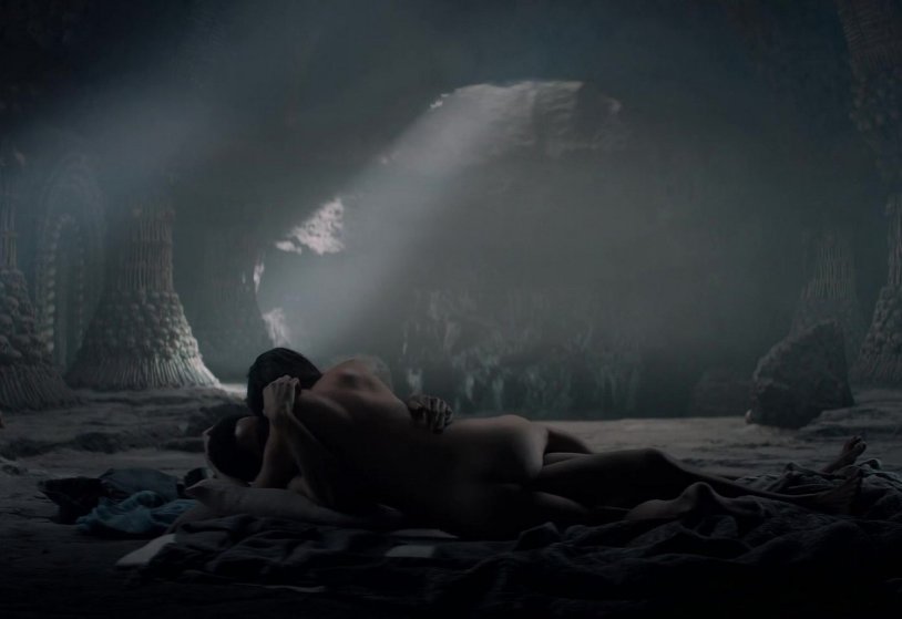 Anna Chalotra Titsmak boobs