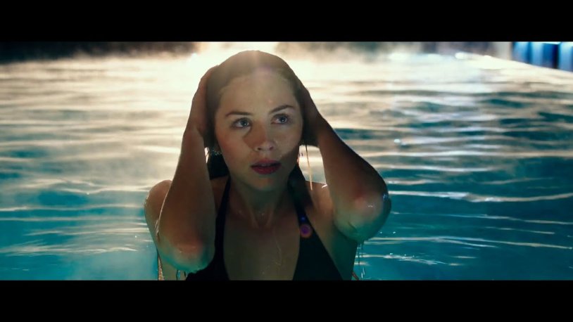 Hermione Corfield photo