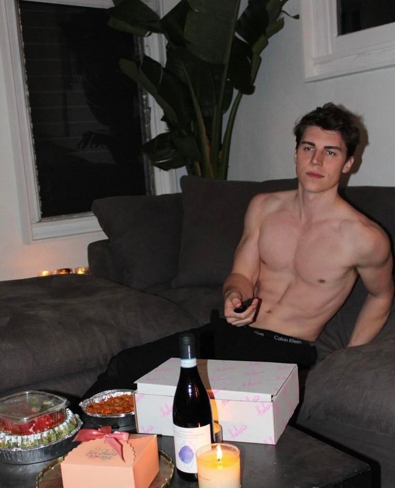 Yungblud Cotton Candy