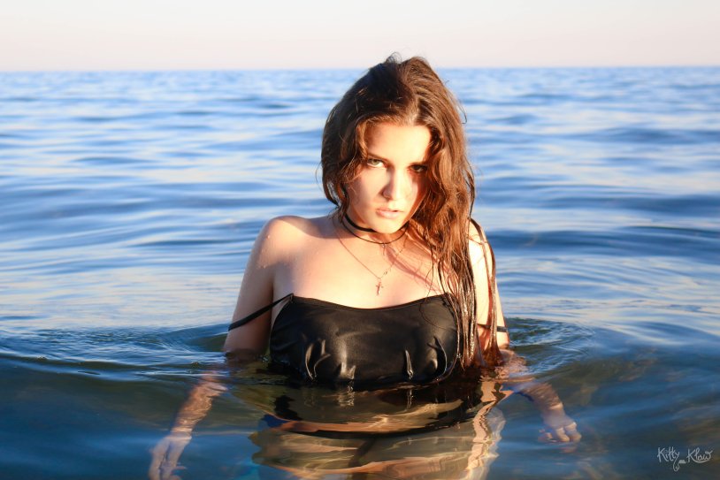 Angelina ASMR Patreon