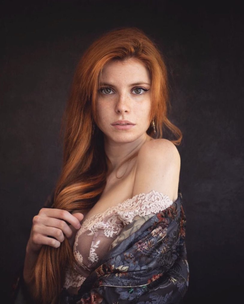 Anna Gromova Nutstar