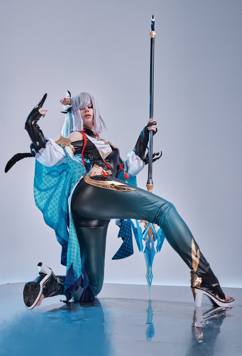 Genshin Impact Cosplay 18