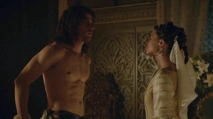 Lucretia Montesinos elite