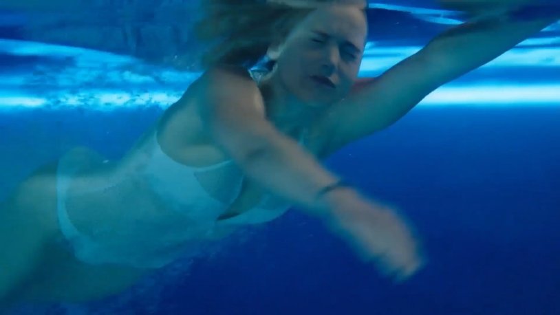 Jennifer Lawrence Naked in the movie Mom