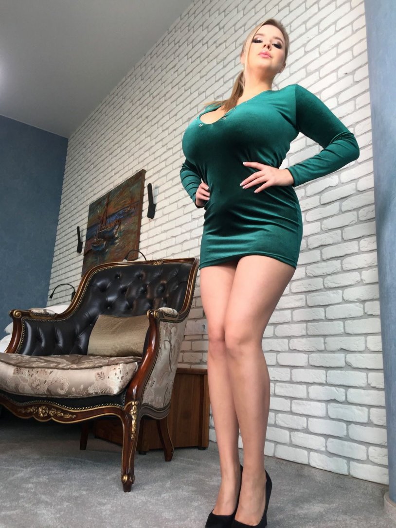 Elle Matthews Big Tits