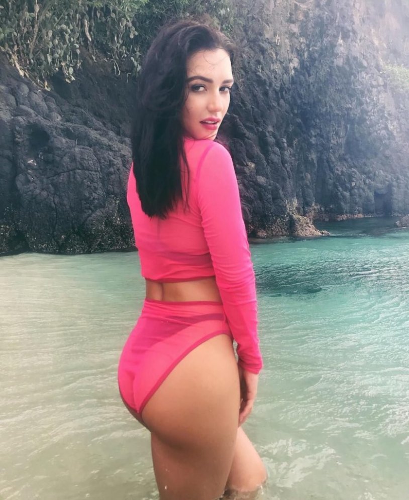 Olga Seryabkina in tights