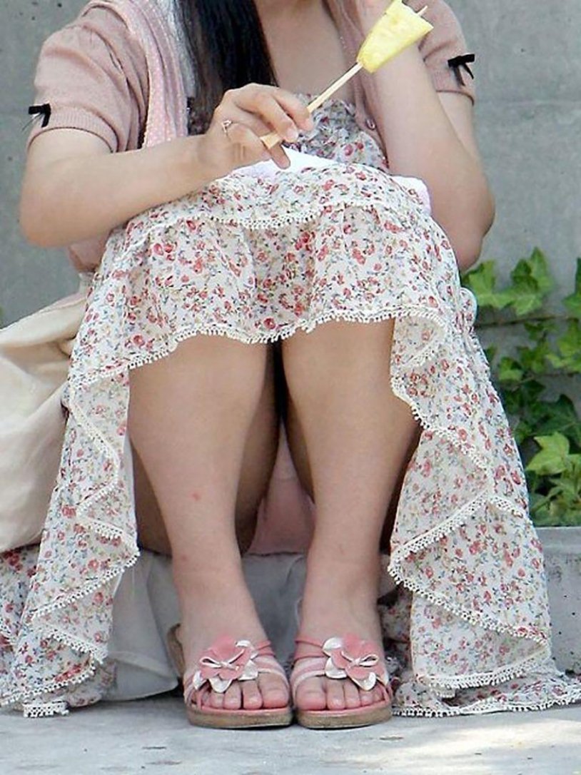 Girls lit white panties