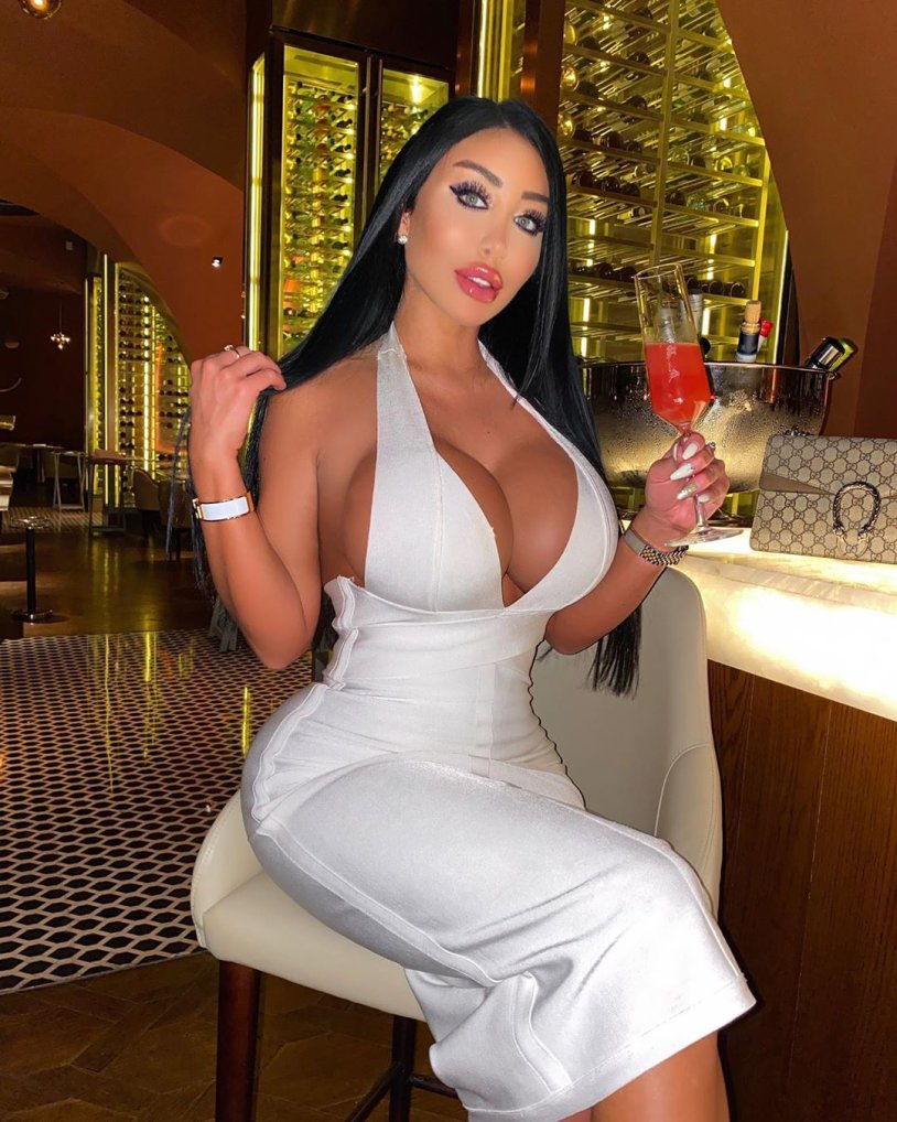 Girls in Volopzka with big breasts