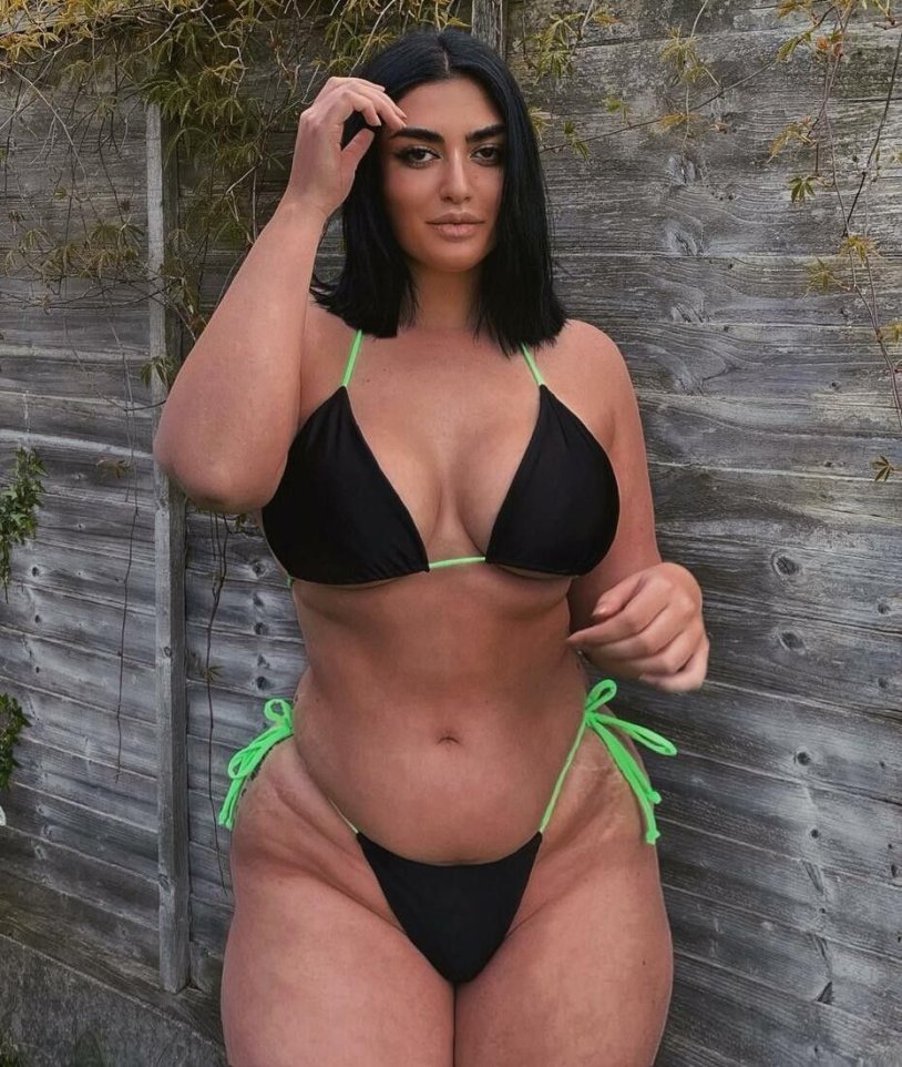 Plus-Size model Irena Drezie
