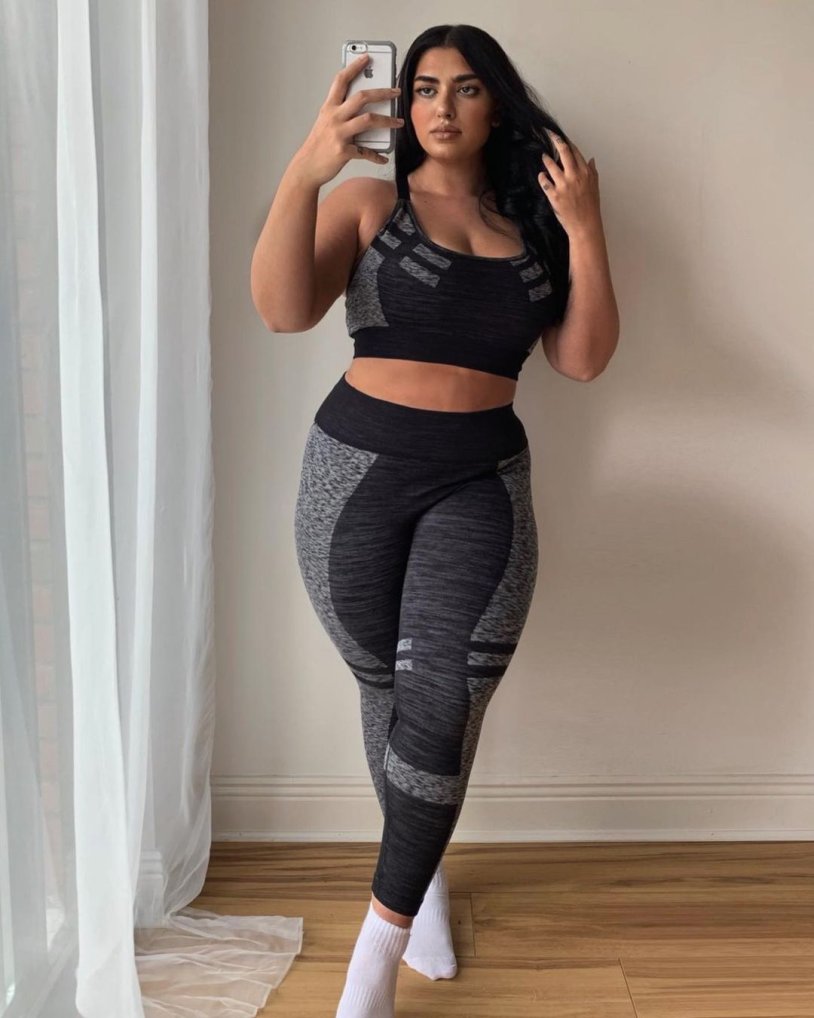 Pamela Medina plus saz