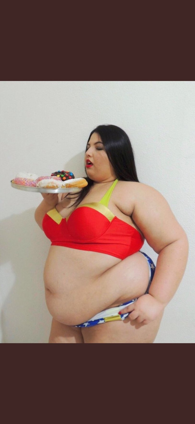 Fiderism before and after the girl shake their stomach