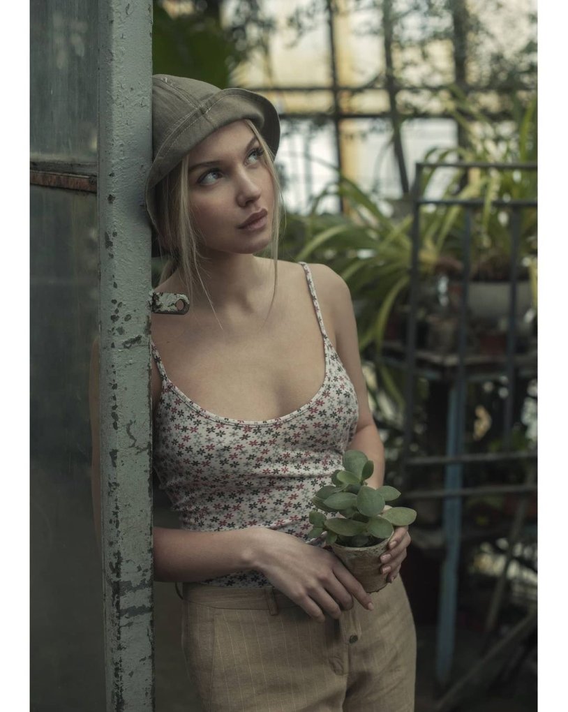 David Dubnitsky girls in the village