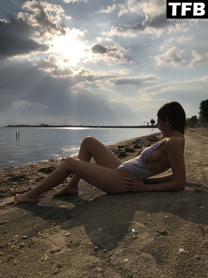 Nicolett Shi Nicolette Shea 2020