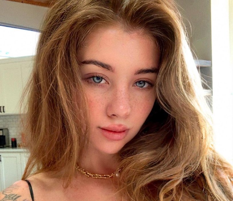 Cosmickitty143 plums