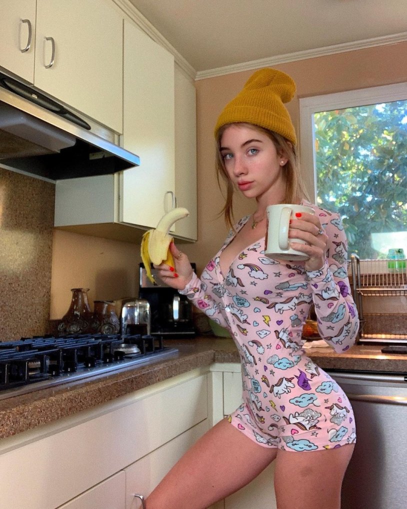 Diana Deets Coconut Kitty Illicit 69 Kitty