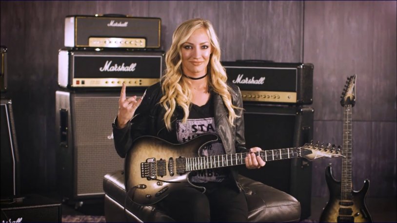 Nita strauss