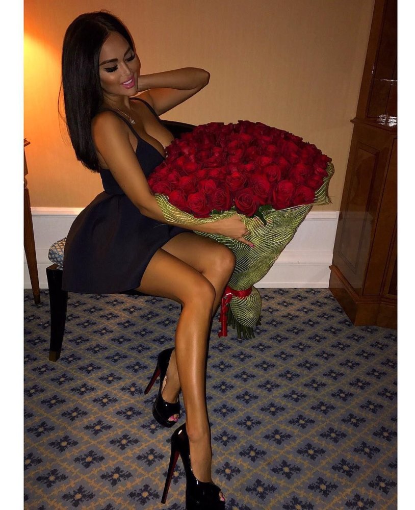 Kuzmina Nita with flowers