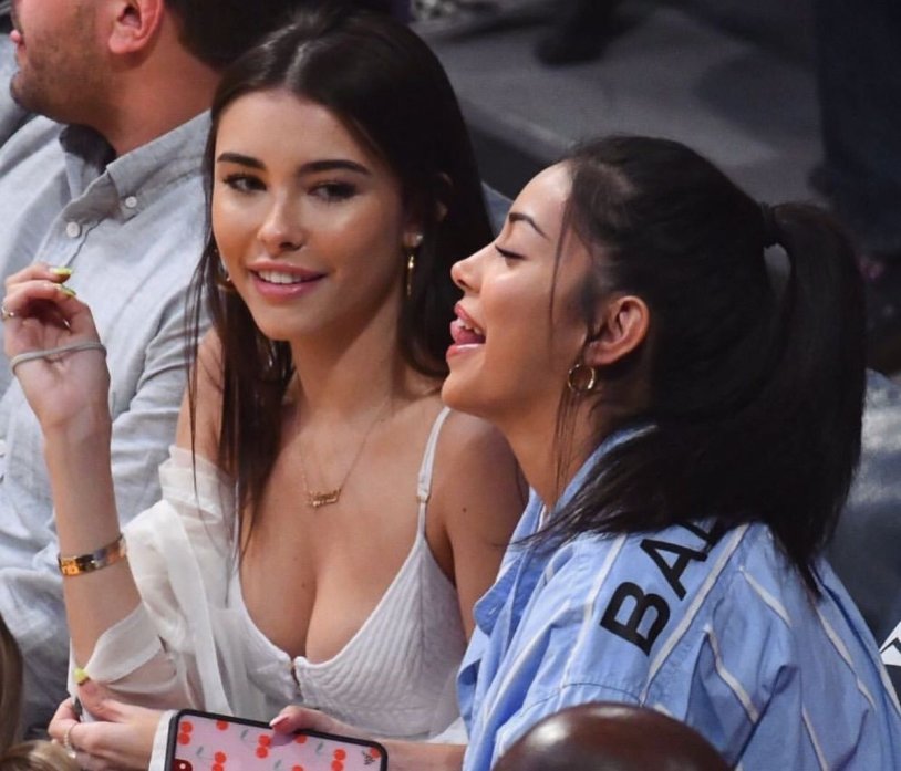 Naked women in a supermarket