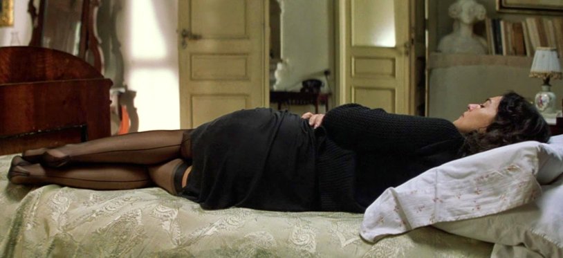 Monica Bellucci bedding