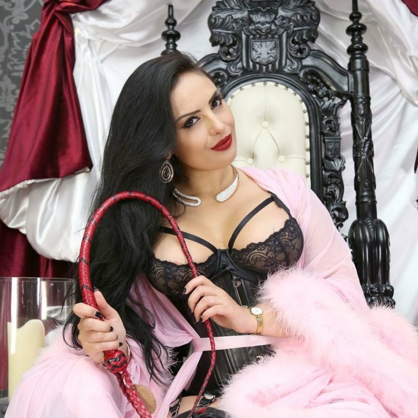 Hannah Jones Dominatrix