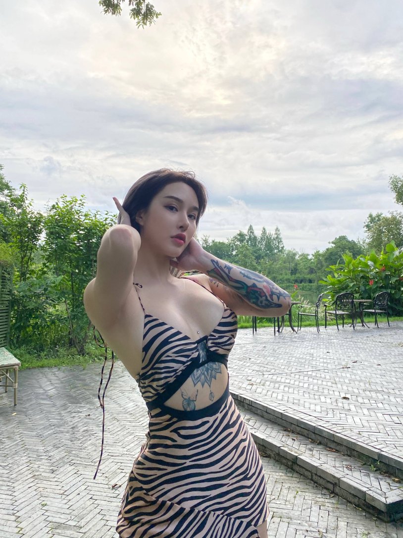 Songyuxin hitomi onlyfans