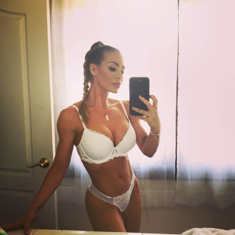 Nicole Eniston Fitonyashka