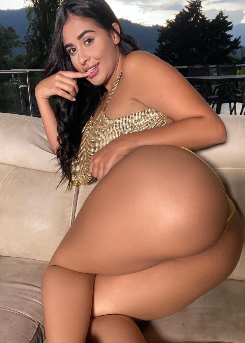 Photo shoot of porn actress Denisse Gomez Anal