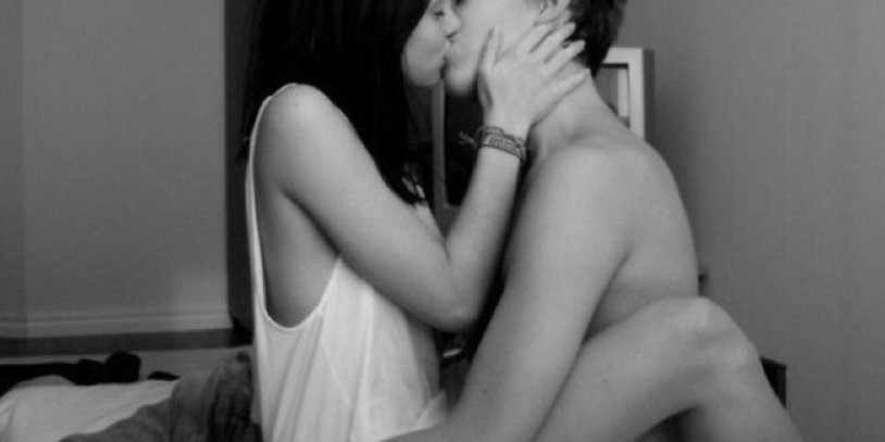 Girls with shaking breasts