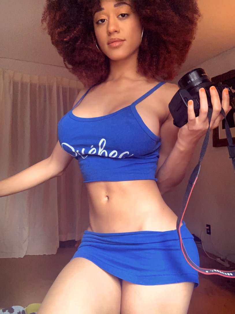 Brazzers TV channel Logo