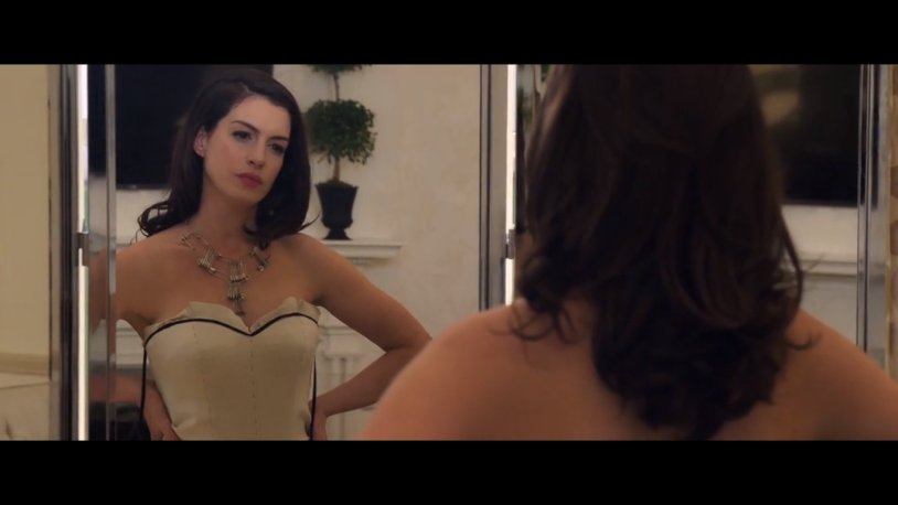 Anne Hathaway Obty fraudsters