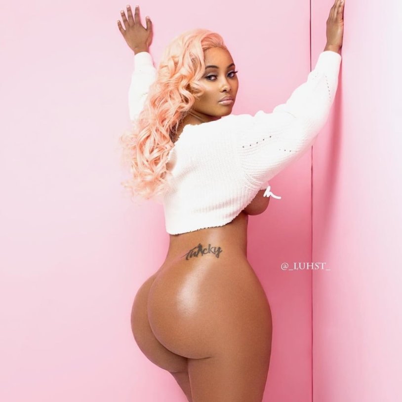 Nicky Minage Hot XXX