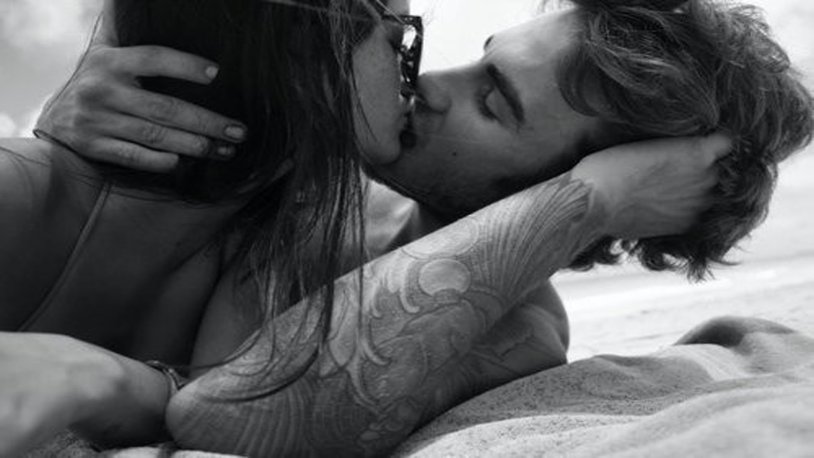 Caresses of men and women