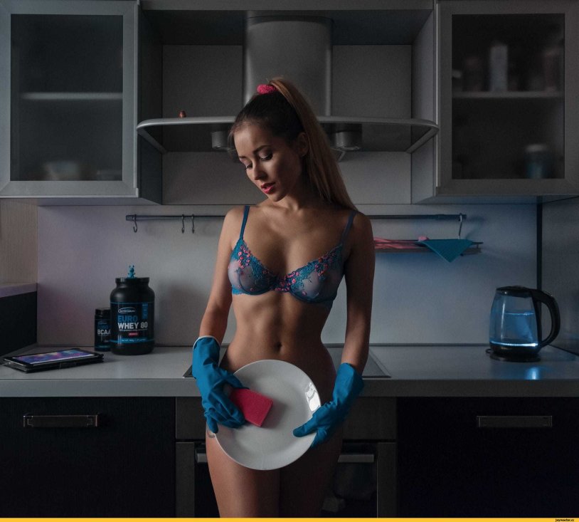 Photo shoot in the kitchen with flour