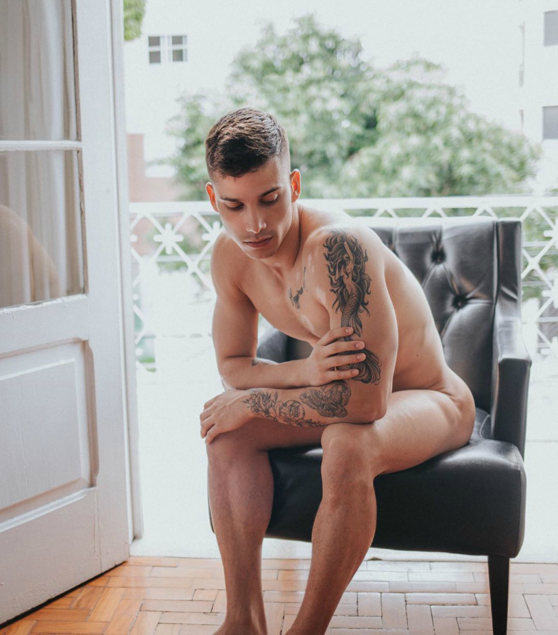 Lukas Roels fille nudiste 