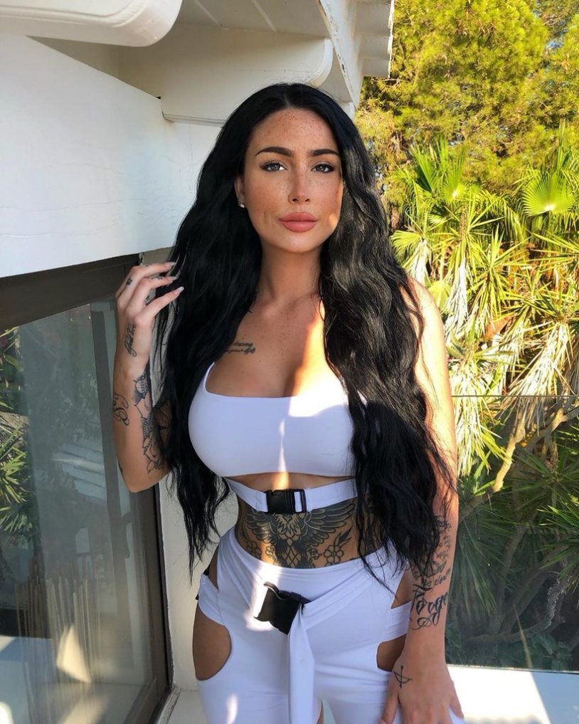 Noemi bazinet (@noemibaz)