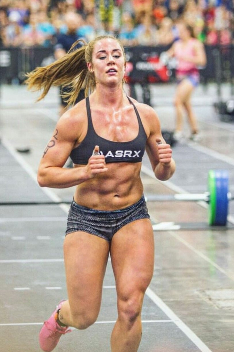 Noemi bazinet (@noemibaz)