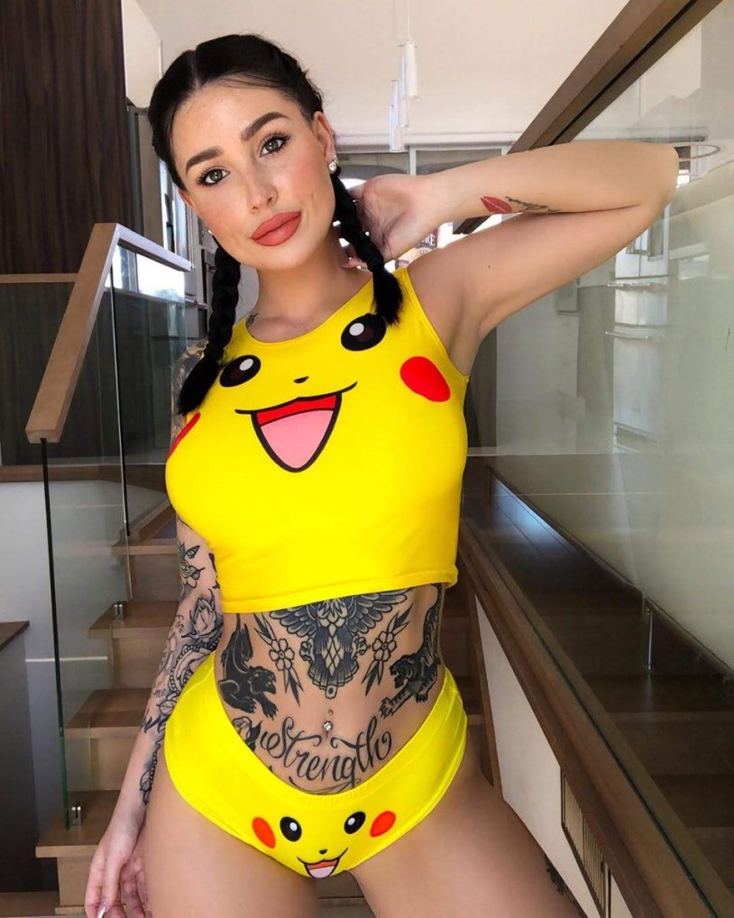 Adel Enel Portrait of a girl