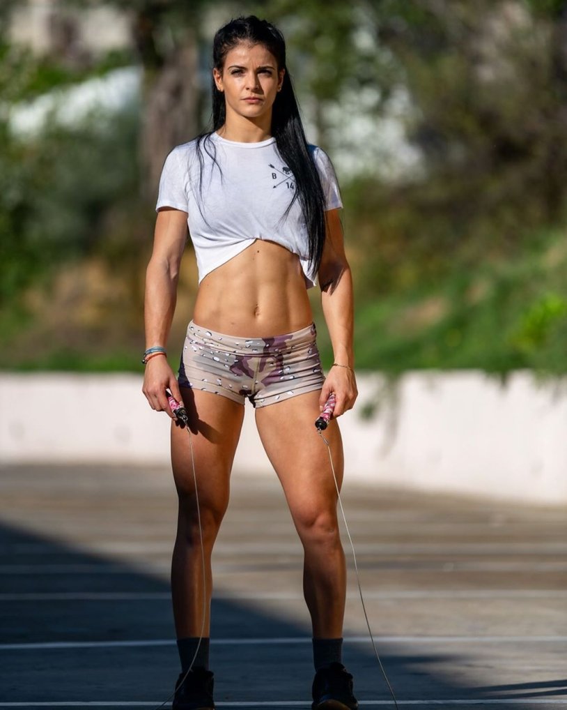 Ariana James Fitness Model