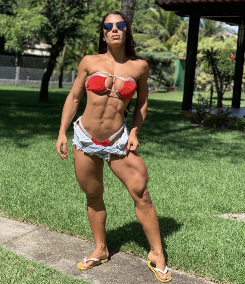 Monique Rizotto (Monique Rizzeto)