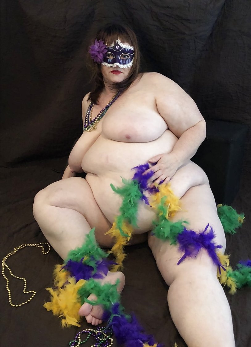 Mature porn actress BBW Monica