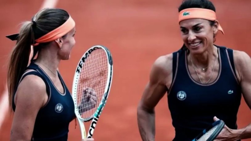 Naked Oriana Sabatini Pla