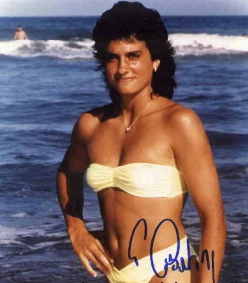 Gabriela Sabatini is now in a swimsuit