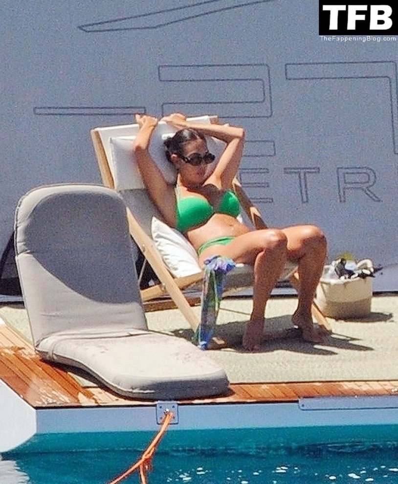 Georgina Rodriguez naked