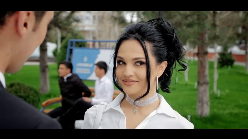 Uzbek actress Louise Rasulova