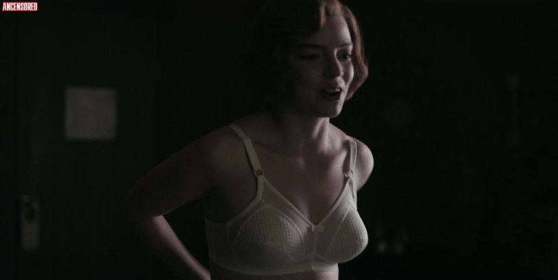 Naked Anya Taylor Joy