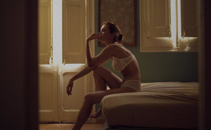 Lesbian Kiss Episode series