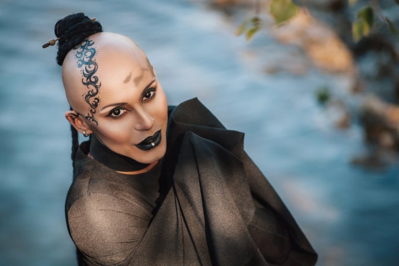 Autograph Nargiz Zakirova