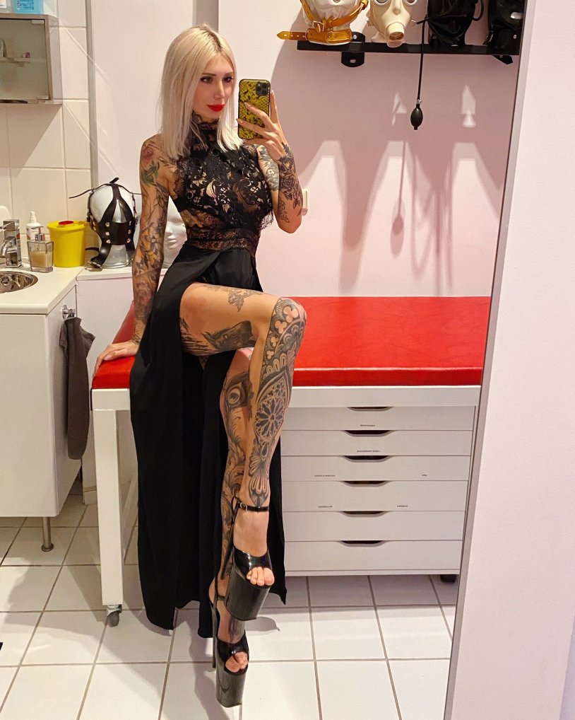 Aurelia Velvet onlyfans