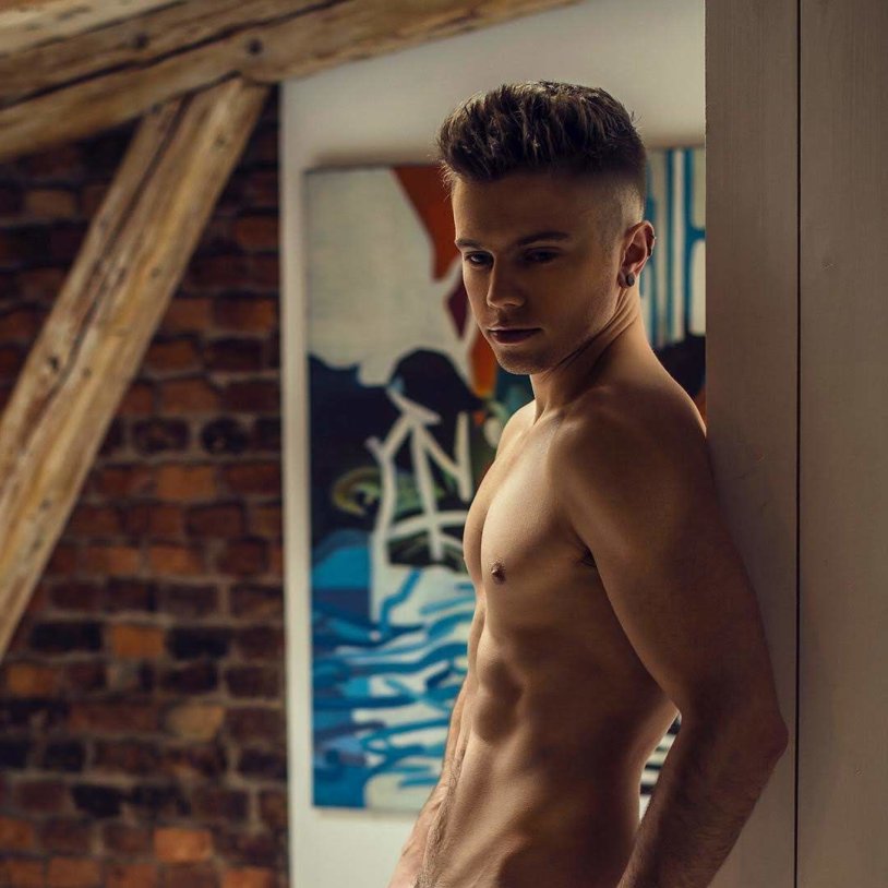 Adam Yakubovsky model